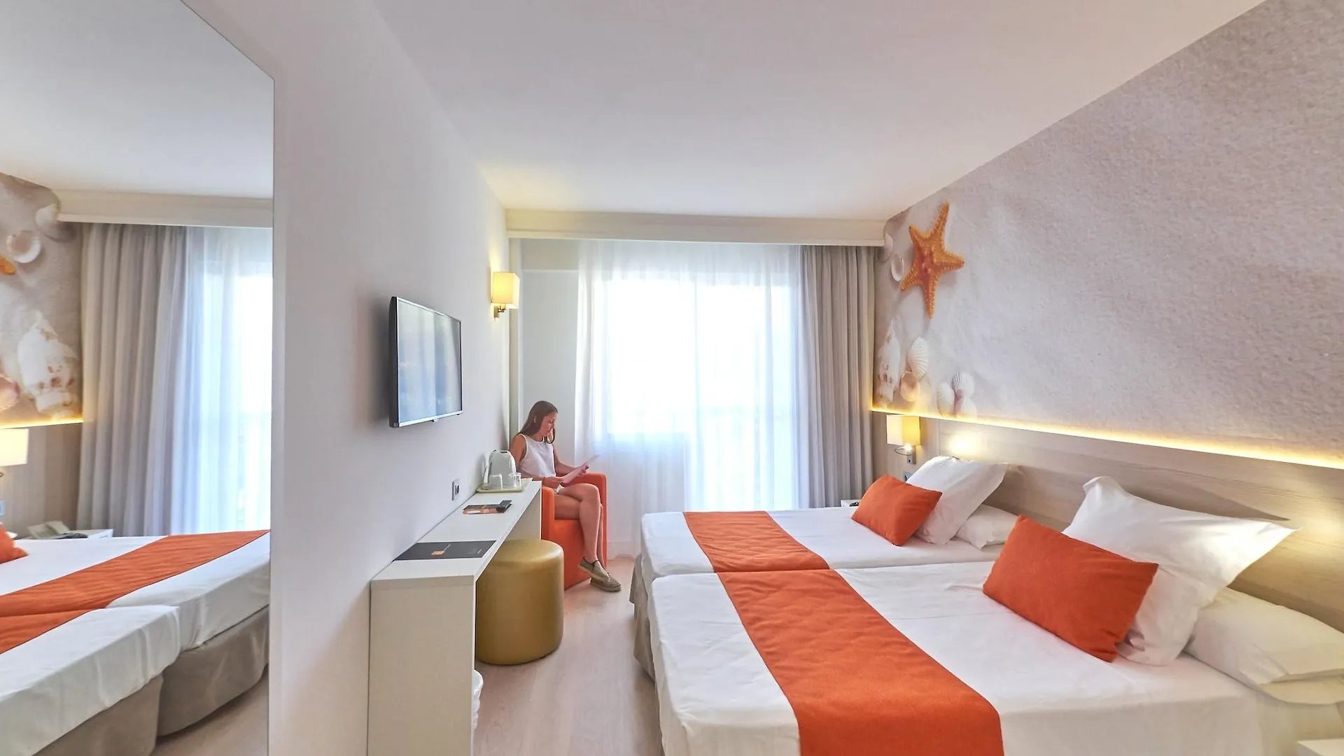 Bq Bulevar Peguera (Adults Only) 3*,